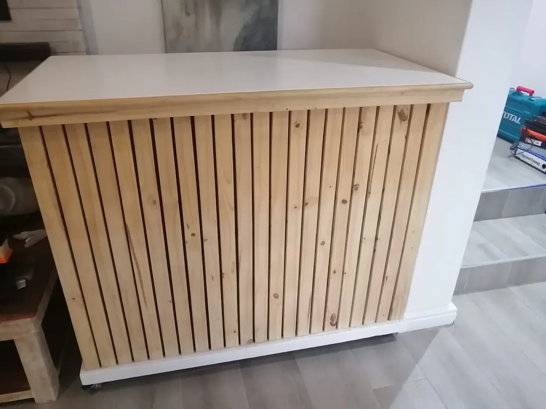 Slatted wooden gin and DJ bar